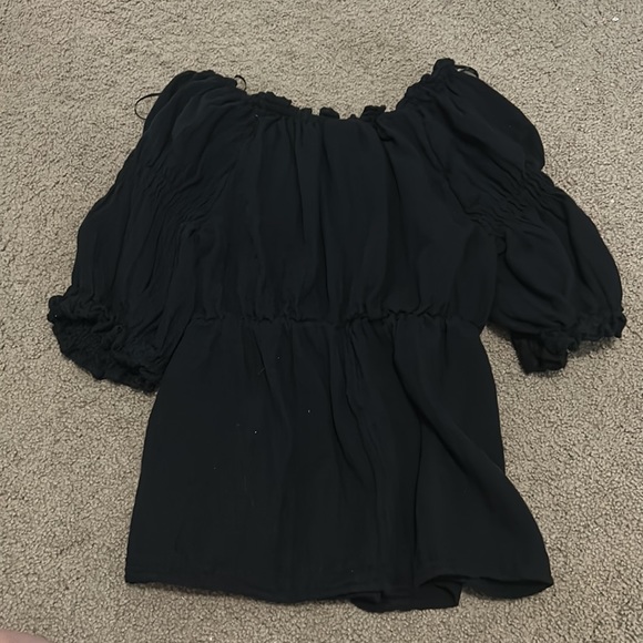 old navy never worn size small - Picture 2 of 3